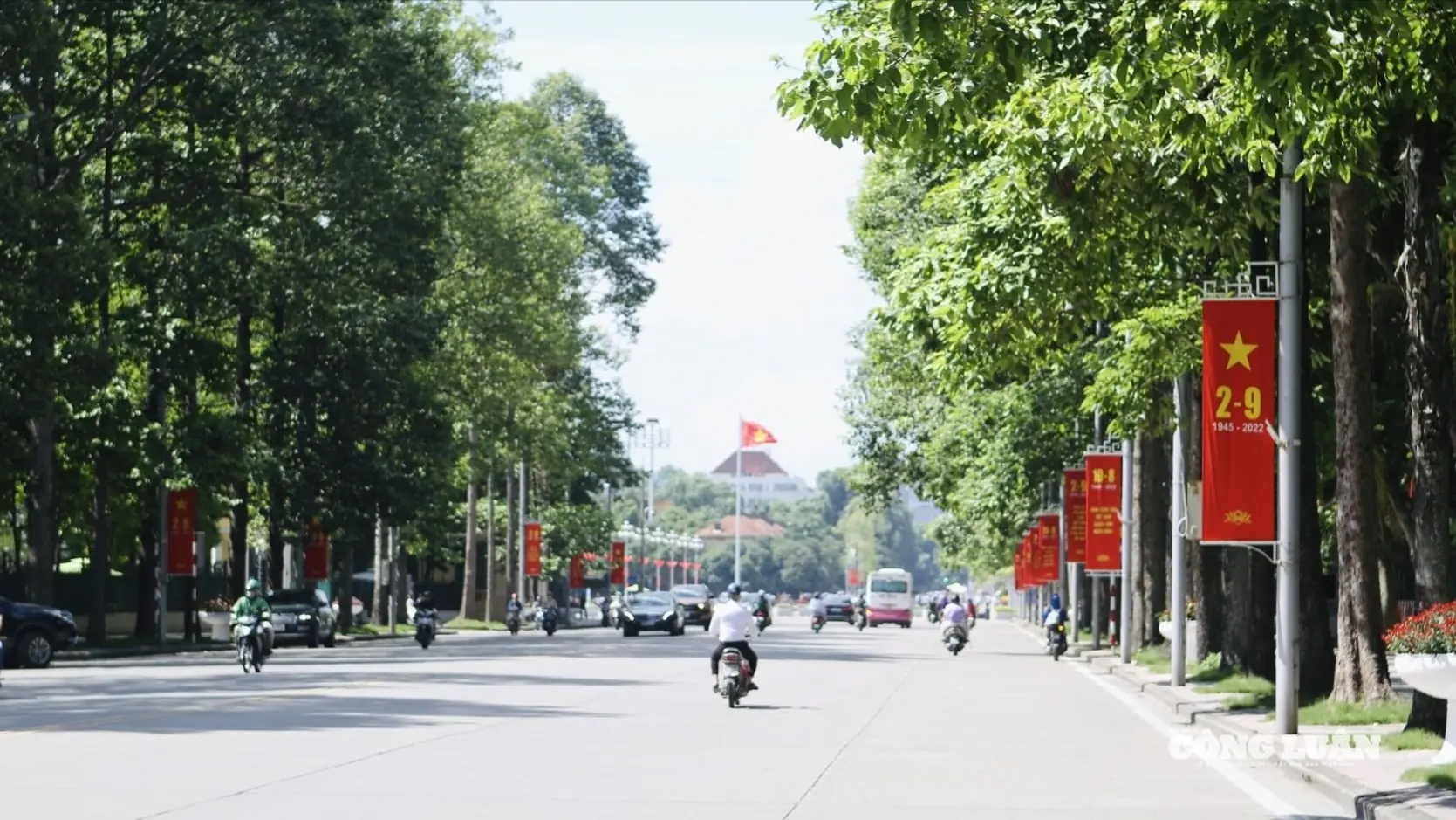 Di chuyển công trình, mở rộng đường Hùng Vương
